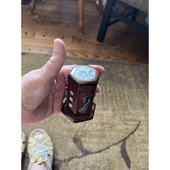 Mother-of-Pearl Inlay Lacquered Jewelry Box, Vintage, Hexagonal - 2", Vietnam - Picture 2 of 6